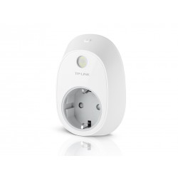 TP-Link HS100 smart plug 1800 W White